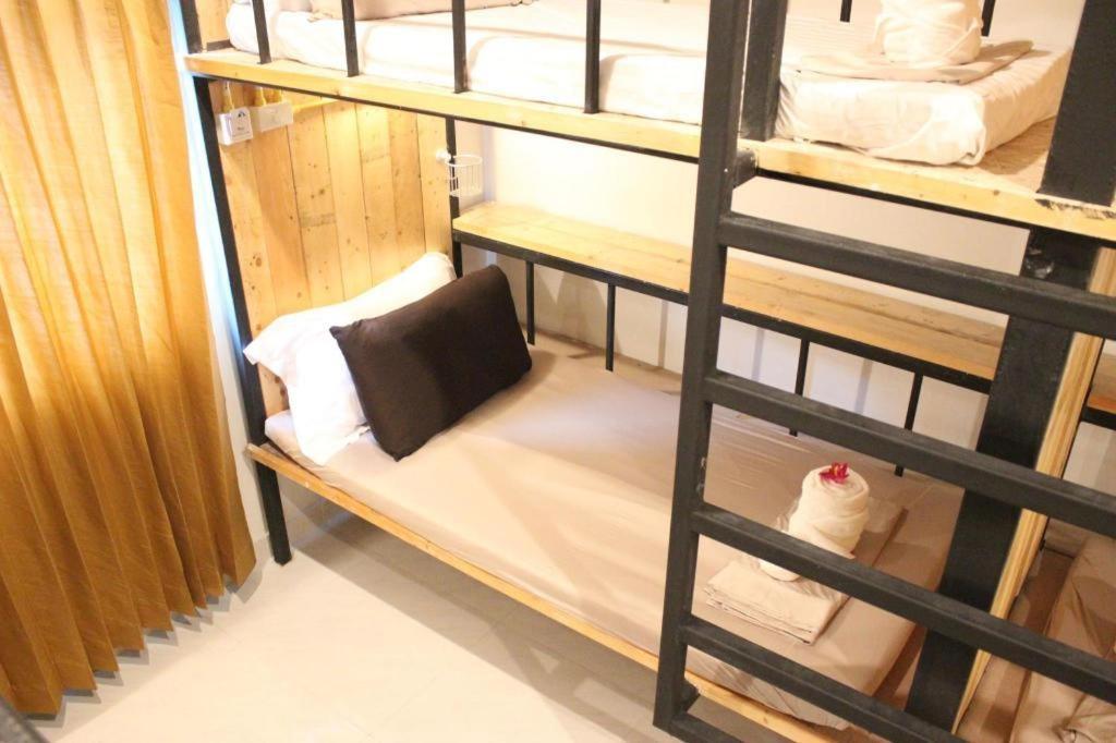 B&B Hostel @ Jomtien Exterior photo